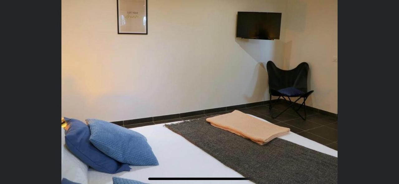Aux Fines Bulles Gite Et Chambres D Hotes Neuve-Maison 외부 사진